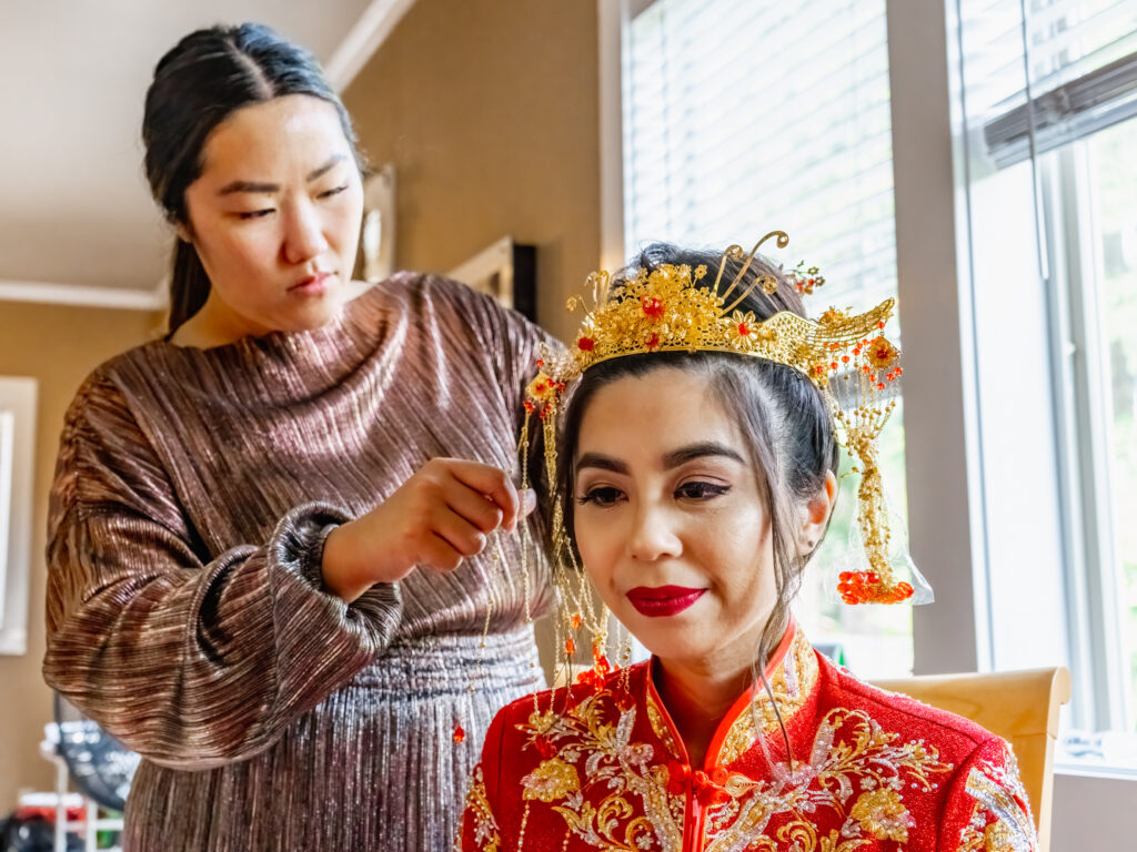 Chinese bride getting ready by 4Karma Studio San Francisco Wedding Photographer